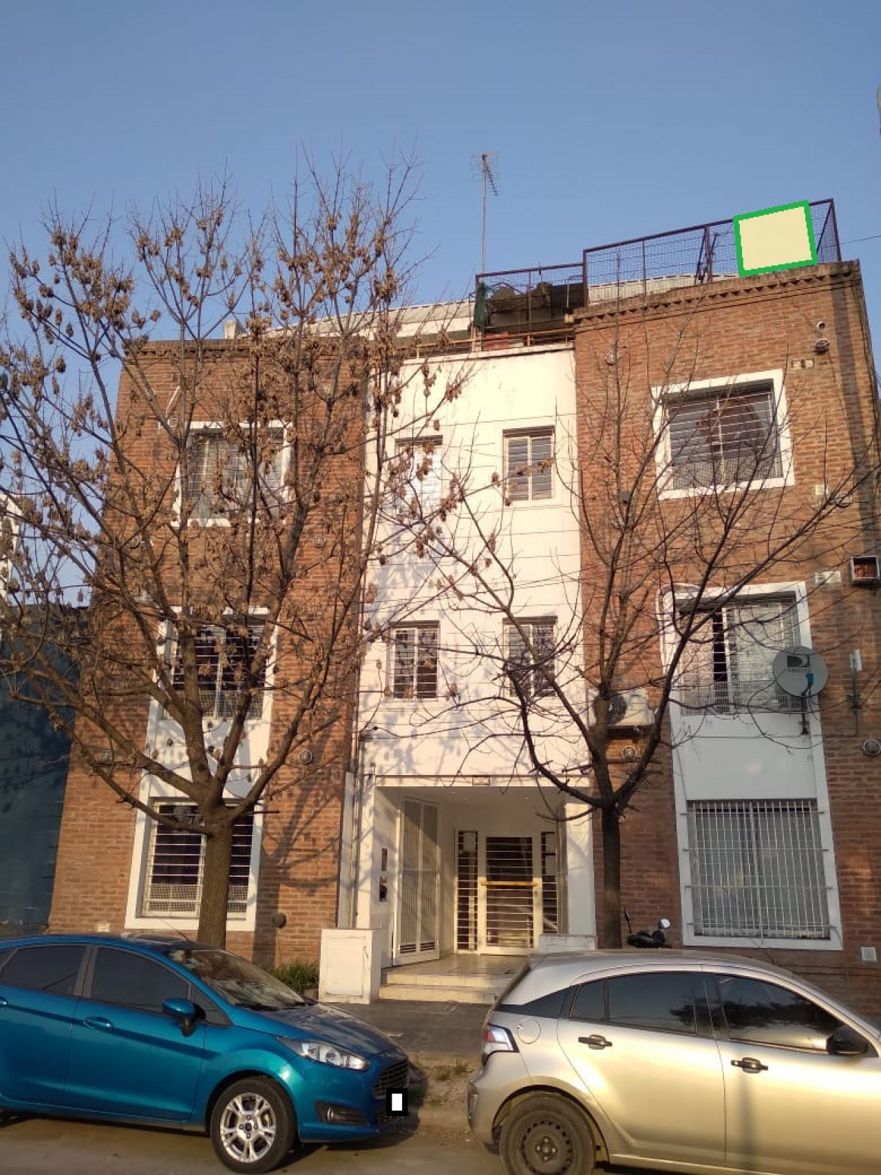 Venta Departamento 2 Amb Frente A Estacion Lemos