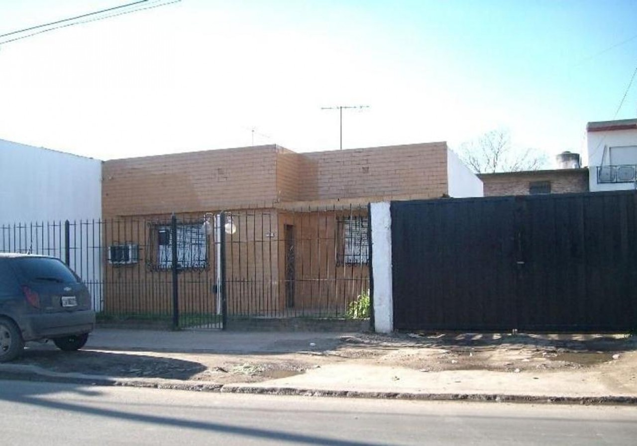 Casa con Galpón