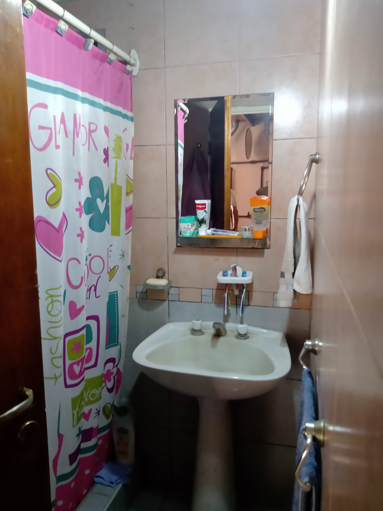 BAÑO DE CASA DE HUESPEDES