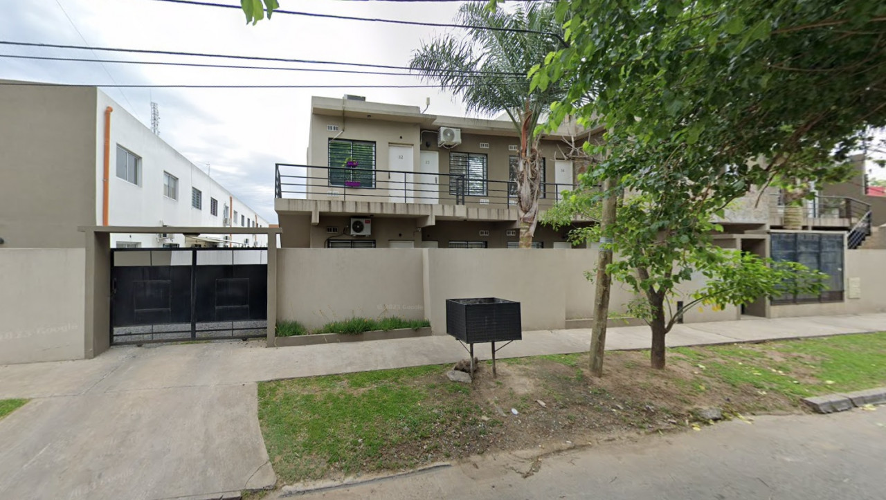 Departamento Planta Baja con cochera en Condominio  en san miguel