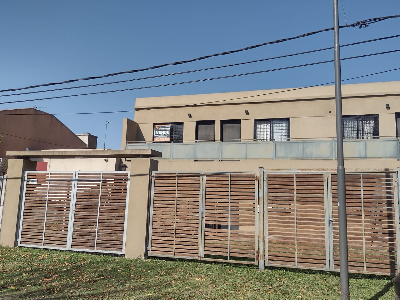 Venta de departamento 2 ambientes en Planta Alta c/balcón y espacio de guardado de vehículo- San Miguel